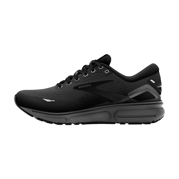 Brooks black clearance runners