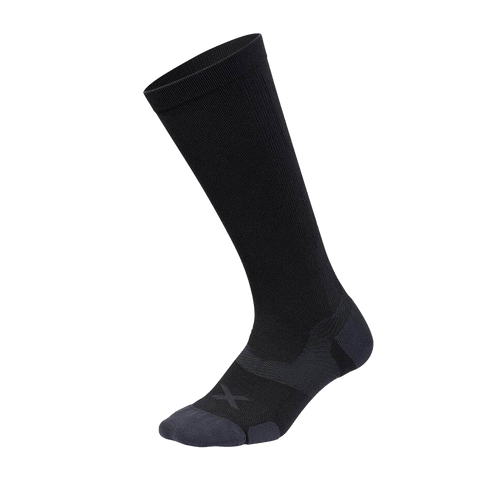 2XU Flight Compression Socks - Light Cushion (Black/Black) Crew Cut Socks  Shoes - ShopStyle